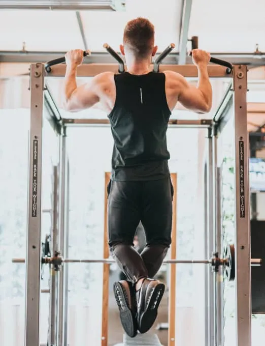 Rob Lancsak demonstrating pullup exercise form